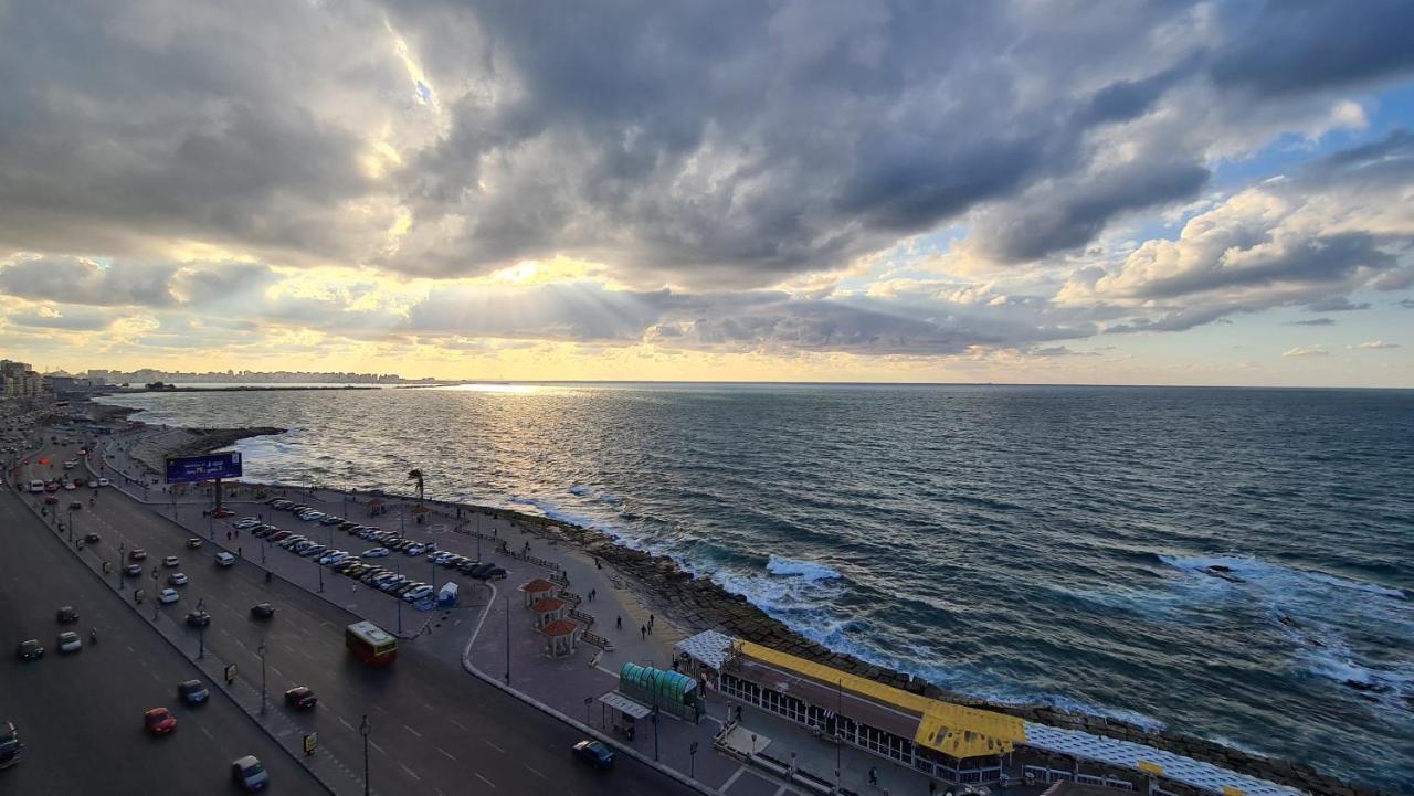 Midpoint Sea View - Families Only Appartement Alexandrië Buitenkant foto